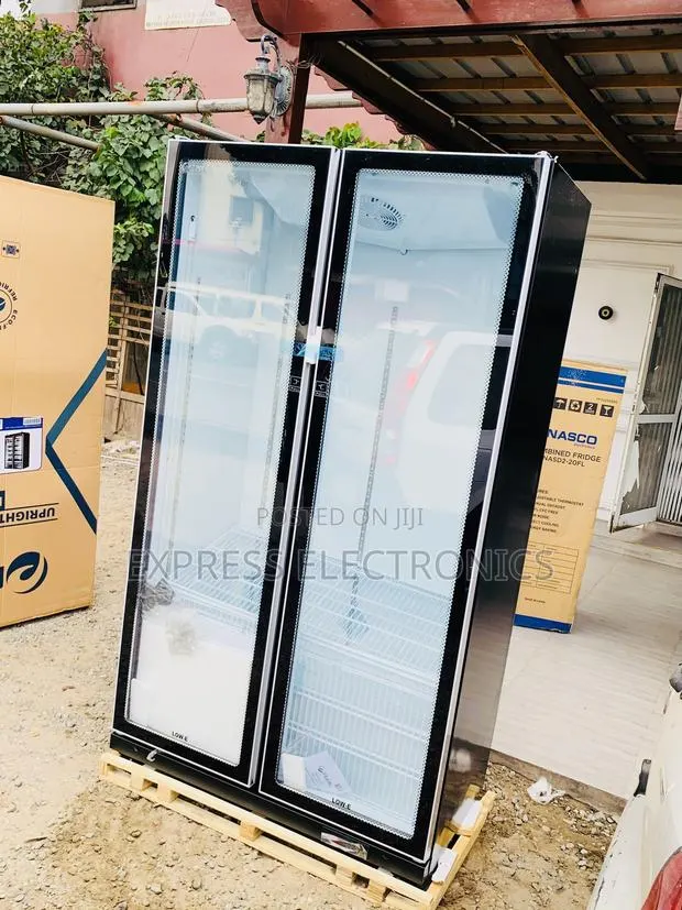 Better Deal Pearl PVC-801-27AA 690L Double-Door Glass Display Fridge · Photo 1