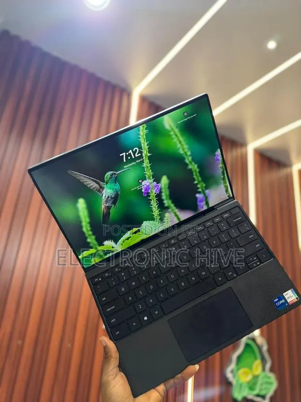 Laptop Dell XPS 13 32GB Intel Core i7 SSD 512GB · Photo 1