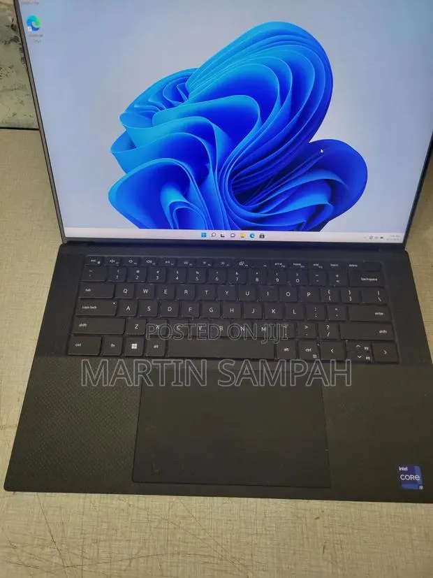 Laptop Dell XPS 15 9520 16GB Intel Core i9 SSD 1T · Photo 1