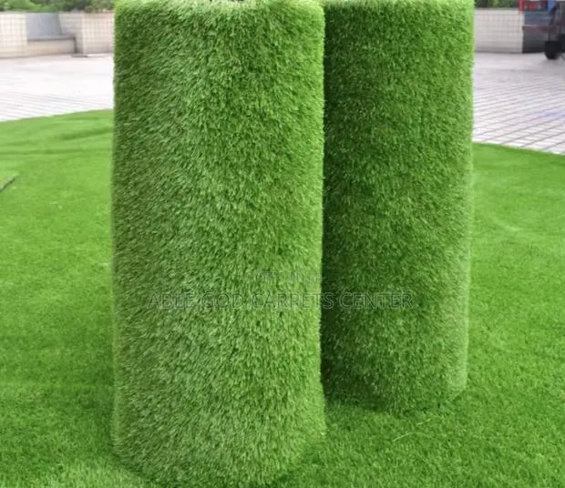 Thick Bundles of Artificial Grass/ Astro Turf Grass · Photo 1