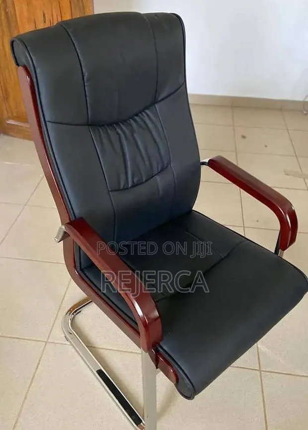Quality Auditorium Chair · Photo 1