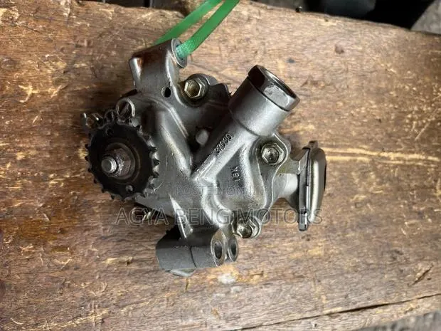Toyota Corolla 2zr/09 Oil Pump · Photo 1