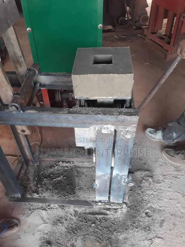 Ventilation Block Machine · Photo 1
