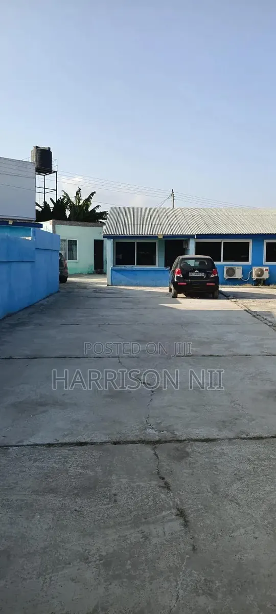 5bdrm House in Awudome Estate, Accra Metropolitan for sale · Photo 2