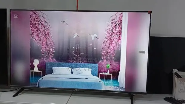 Full Screen Viewing 50" – TCL 50 Inches Smart TCL · Photo 1