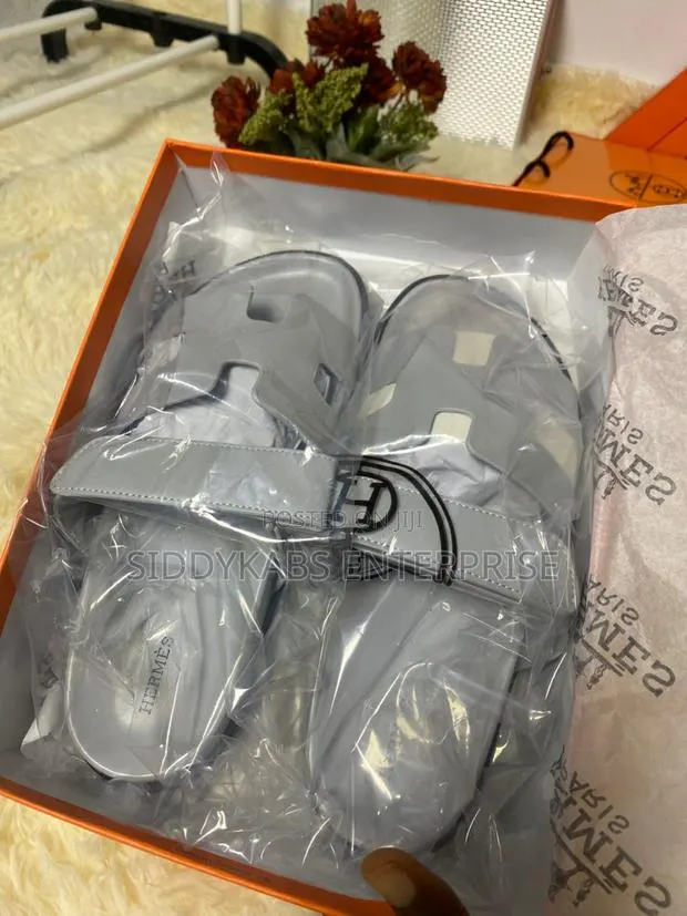 Quality Hermes Scandals · Photo 1