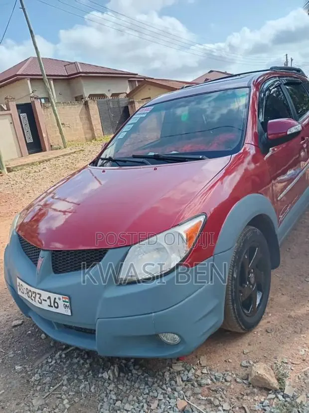 Pontiac Vibe 2006 Red
