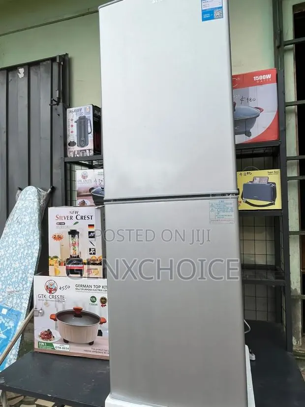 CHIGO Double Door Refrigerator( 202L) · Photo 1
