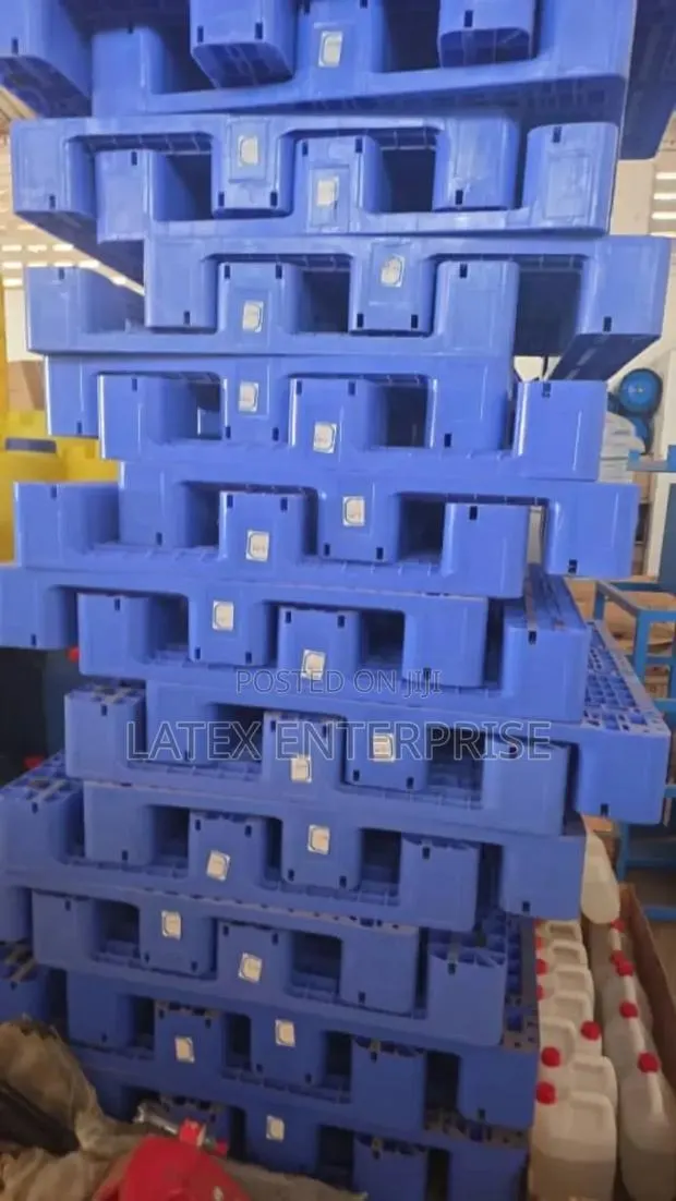 Brand New Pallets · Photo 1