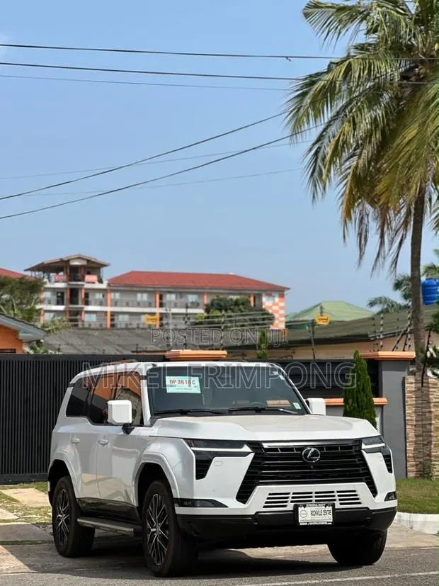 Lexus GX 550 Premium+ 4WD 2025 White · Photo 1
