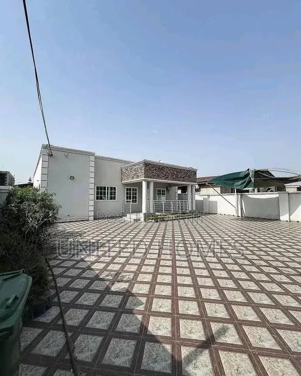 Furnished 3bdrm House in North Legon for sale · Photo 1
