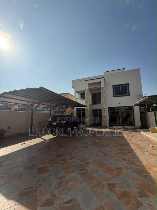 6bdrm House in East Legon for rent · Photo 1