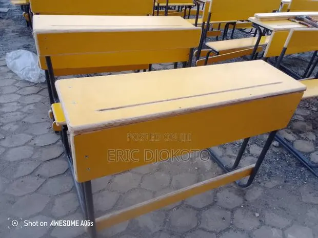 Primary Dual Desk · Photo 1
