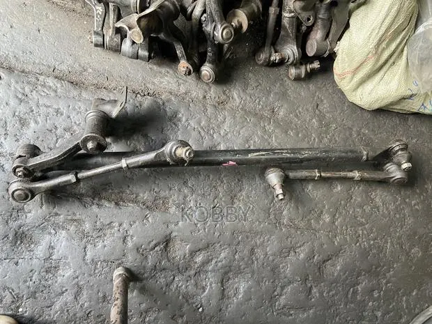 Hardbody 4x4 Center Bar Rod + Tie Rod End + Idler Arm COMPLETE -Used · Photo 1