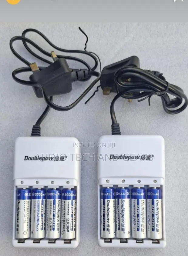 Rechargeable Batteries With Charger · Photo 1
