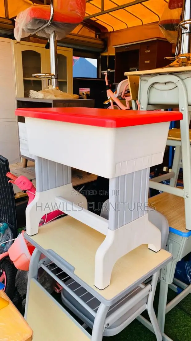 Kids Study Table · Photo 1