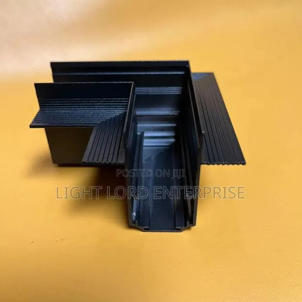 Angle Base Joiner Magnetic Track · Photo 1