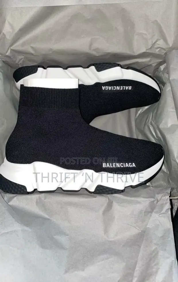 Balenciaga Speed Trainer Black White · Photo 1