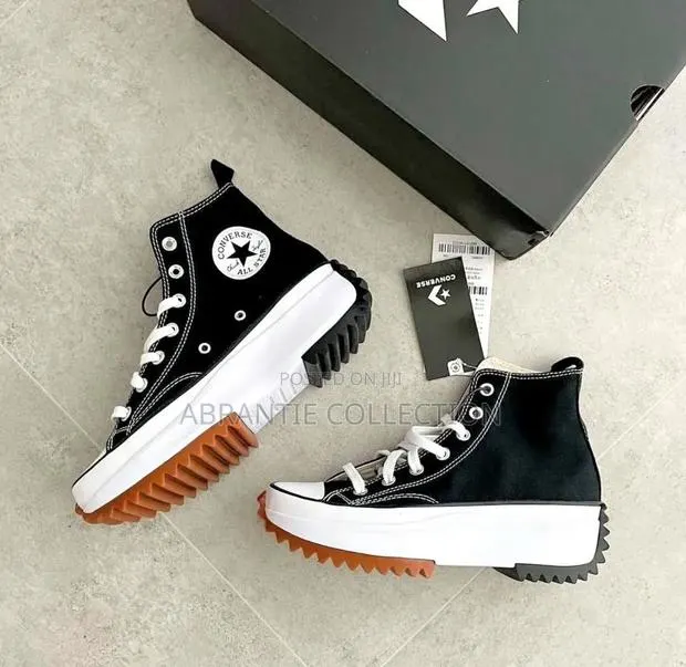 Run Star Converse Hi Black/White · Photo 1