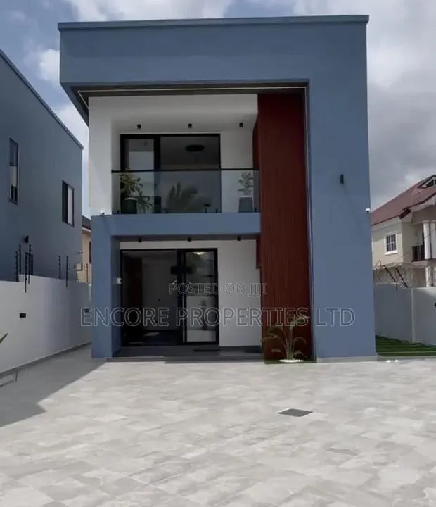 4bdrm House in Oyarifa for sale · Photo 1