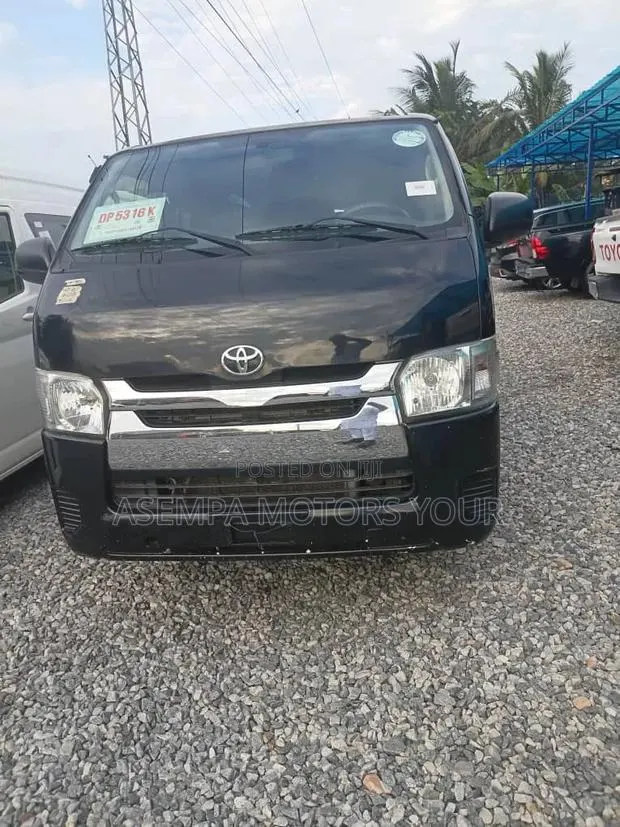 Toyota IST 2013 Black · Photo 1