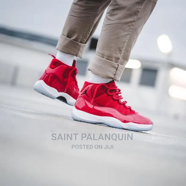 Nike Jordan 11 · Photo 1