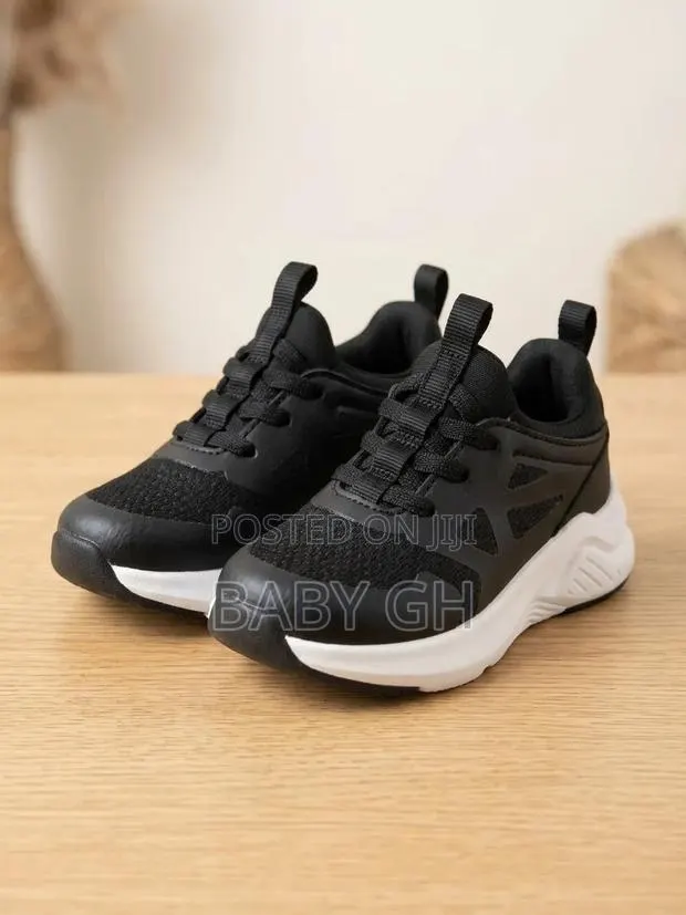 Kids M&S Sneakers · Photo 1
