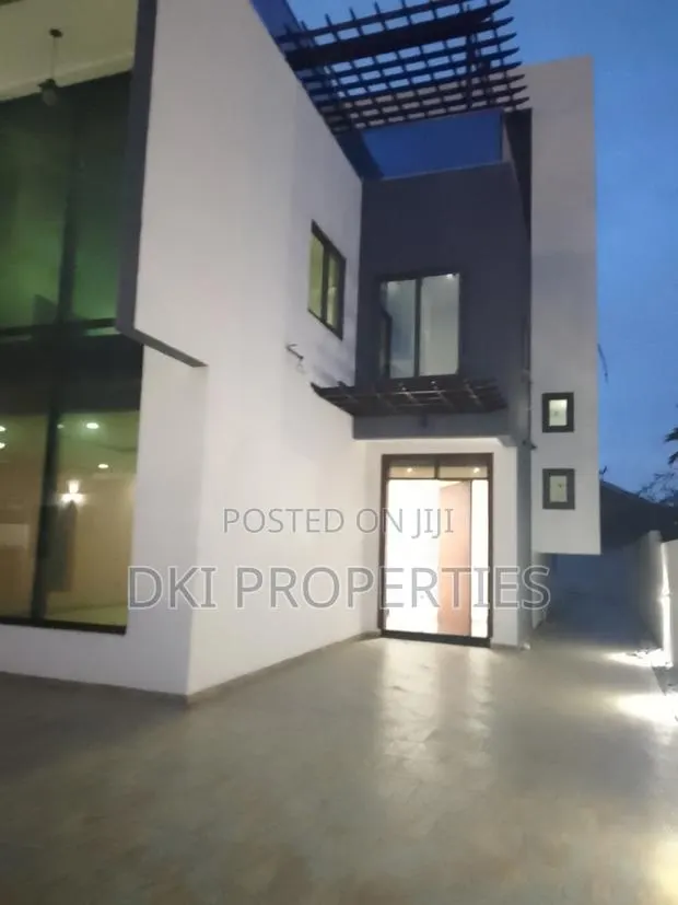 5bdrm House in Dki Properties, East Legon for sale · Photo 1