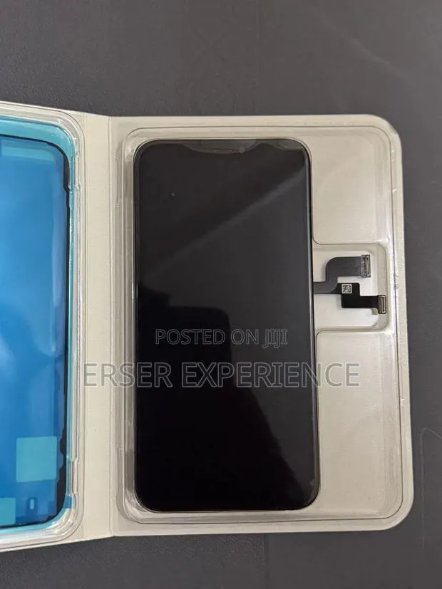 Laptop • Tablet • Phone Screen Replacement · Photo 1