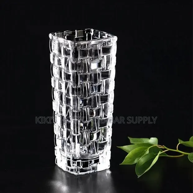 Mini Flower Vase · Photo 1