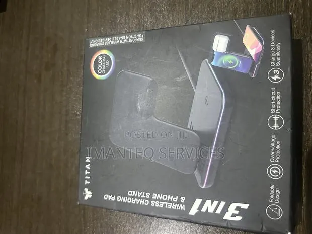 Titan 3-in-1 Wireless Charging Pad Phone Stand · Photo 1