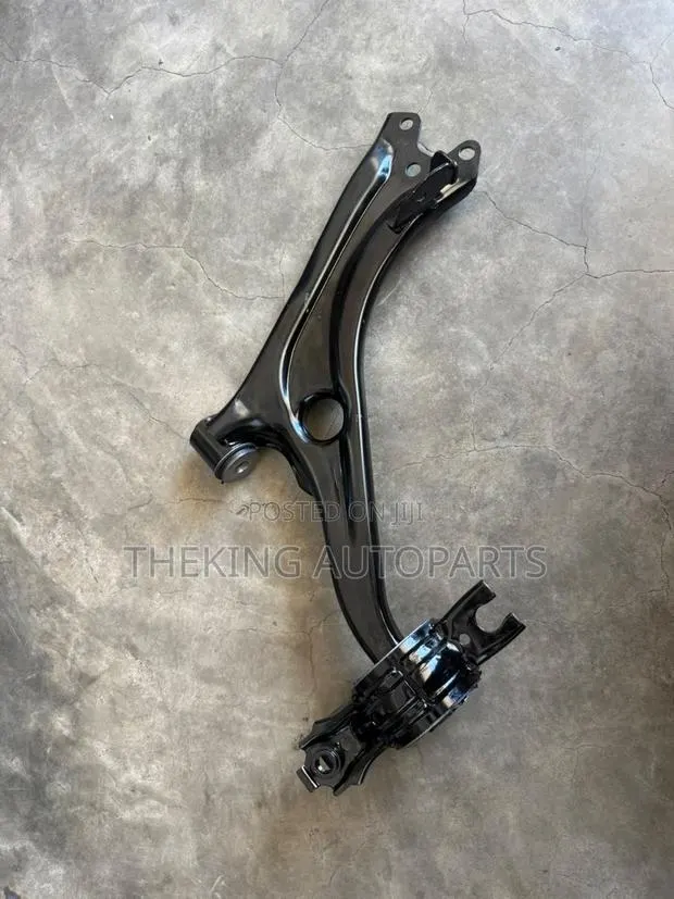 Honda Civic 2022,2023,2024 Front Lower Arm. · Photo 1