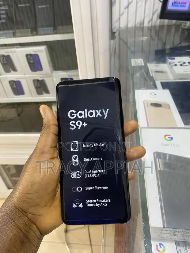 Samsung Galaxy S9 Plus 64 GB Black · Photo 1