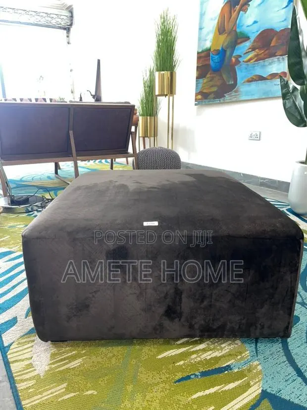 Black Luxury Square Ottoman · Photo 1