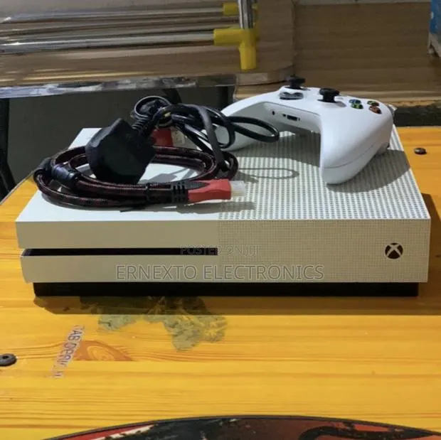 Xbox One S Set With 7games Available · Photo 1