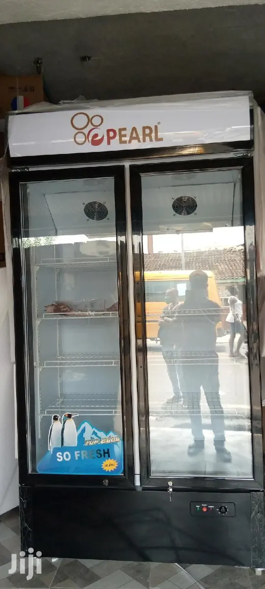 Pearl Display Fridge(PV 76) · Photo 1