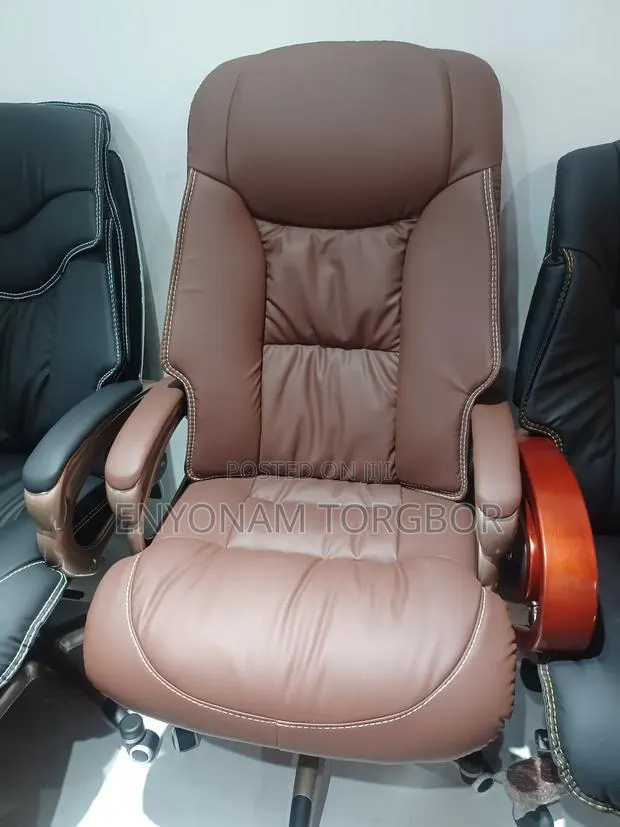 Office Chair · Photo 1