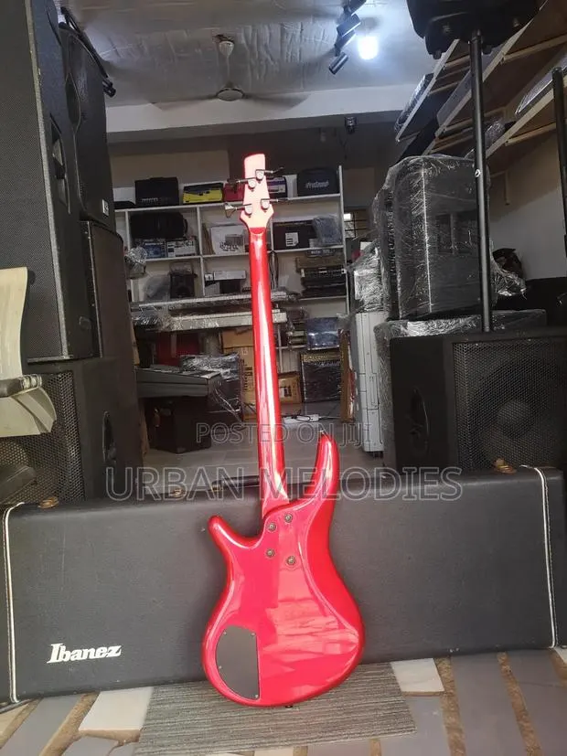 Ibanez SR800LE Soundgear Electric Bass Guitar · Photo 2