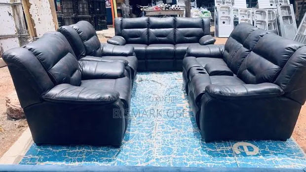 Complete Royal Comfort Sofa Chair · Photo 1