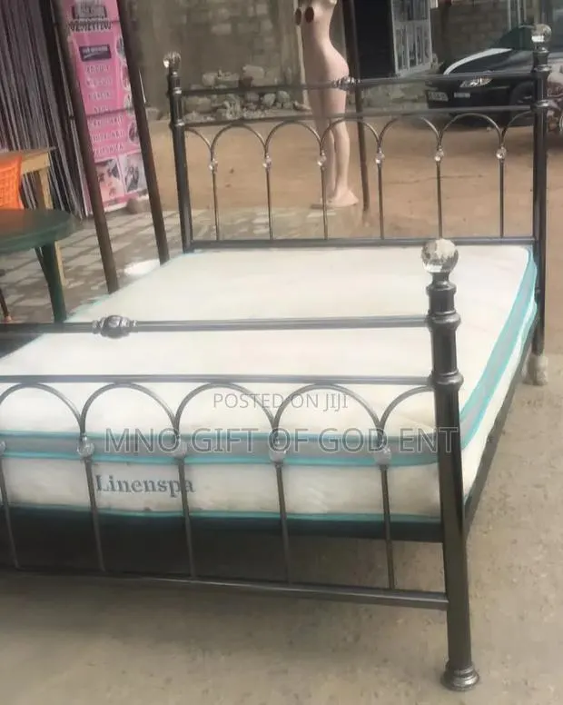 Krystal Shiny Nickel Metal 5ft Double Bedstead · Photo 1