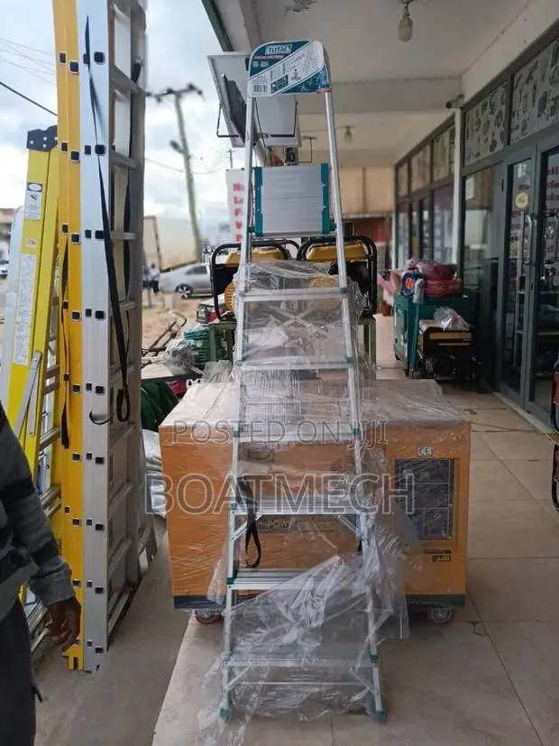 7 Step Total Aluminium Ladder · Photo 1