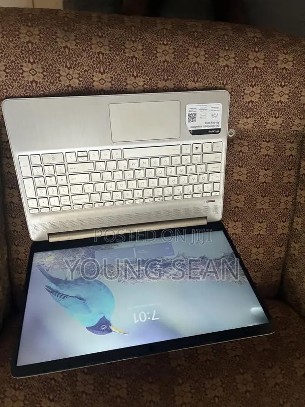 Laptop HP Pavilion 15 4GB Intel Core i3 SSD 500GB · Photo 1