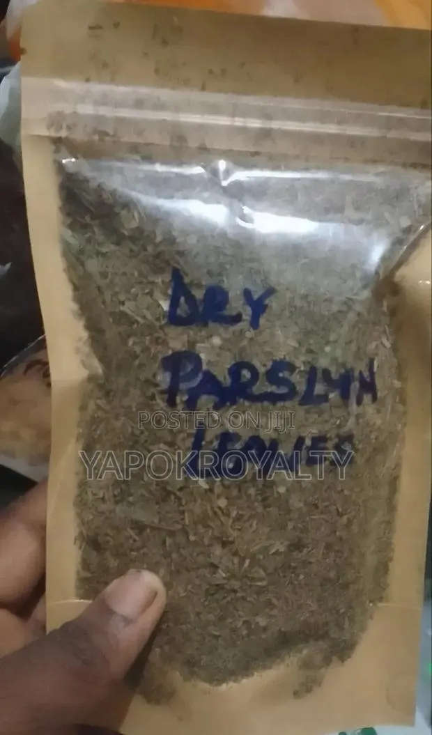 Dry Parsley Leaves · Photo 1