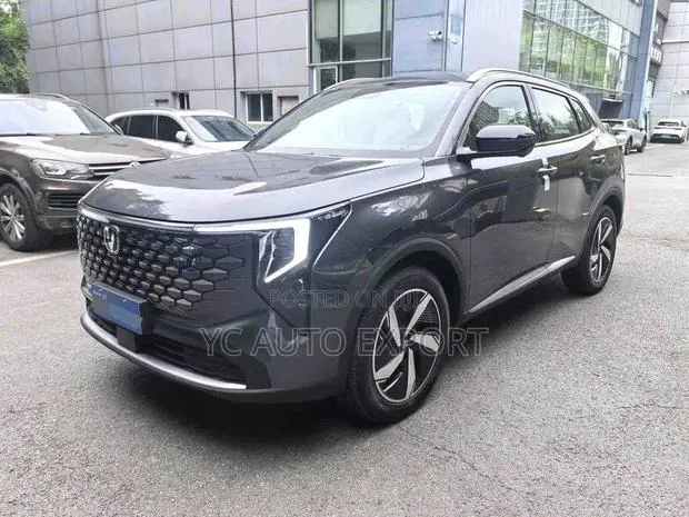 Changan CS55 Plus 1.5 Petrol FWD 2025 Gray · Photo 1
