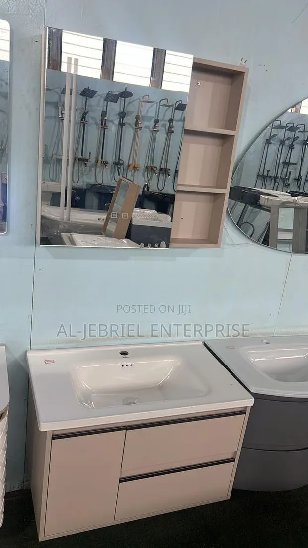 Cabinet Basin 80cm With Led Mirror · Photo 1