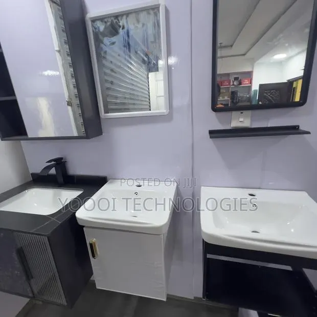 40cm White Cabinet Basin With Mirror · Photo 1