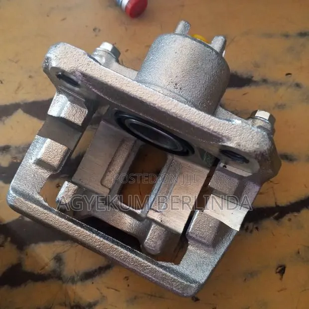 Honda CRV 2008 to 2016 Back Caliper Left/Right · Photo 1