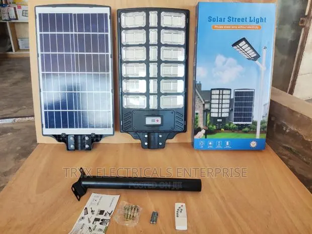 1000W Galaxy HQ Solar Street Light ( Wide Angle) · Photo 1