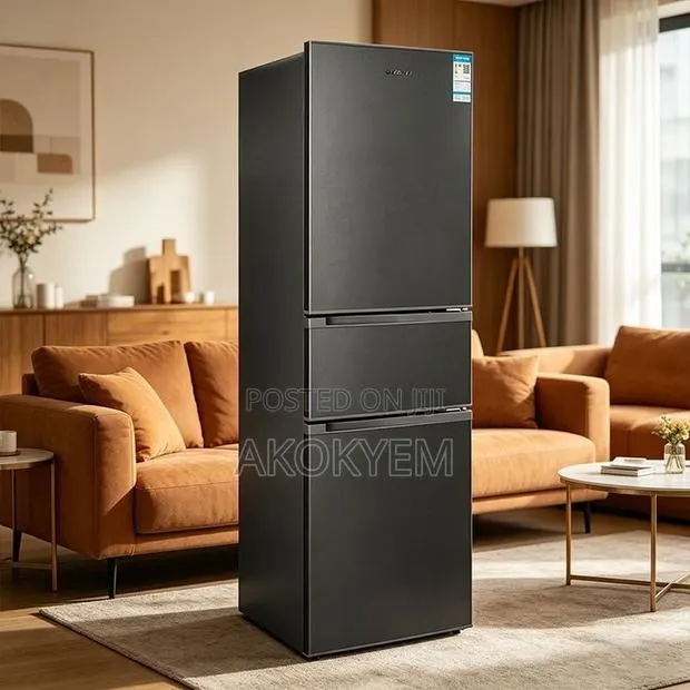 220L Fridge · Photo 1