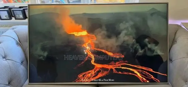 LG 65inches TV · Photo 1